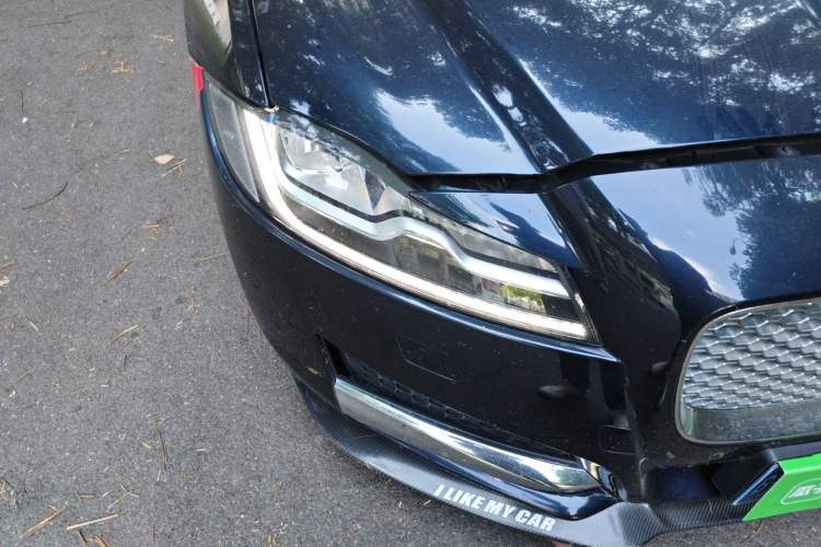 Used Jaguar XFL 2018 XFL 2.0T 250 PS Premium Edition Right Front Headlight