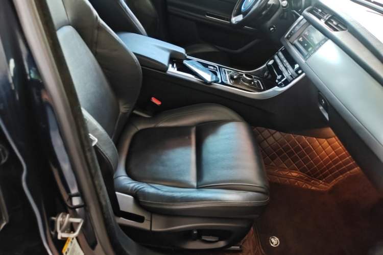 Used Jaguar XFL 2018 XFL 2.0T 200PS Elite Edition Right Front Seat