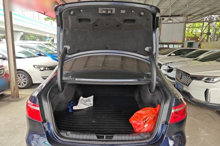 Used Jaguar XFL 2018 XFL 2.0T 200PS Elite Edition Trunk