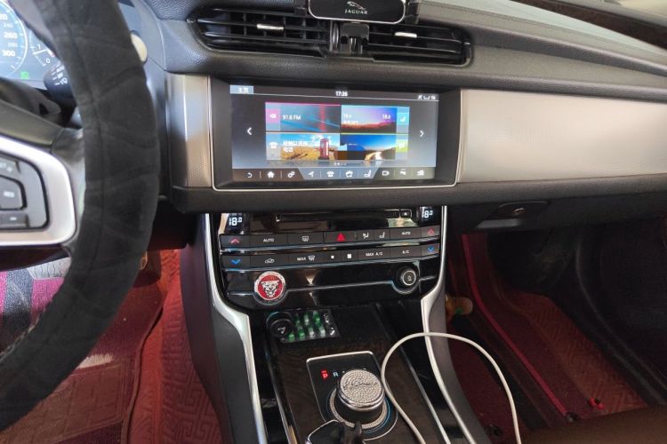 Used Jaguar XFL 2018 XFL 2.0T 250 PS Luxury Edition Audio And AC Panel