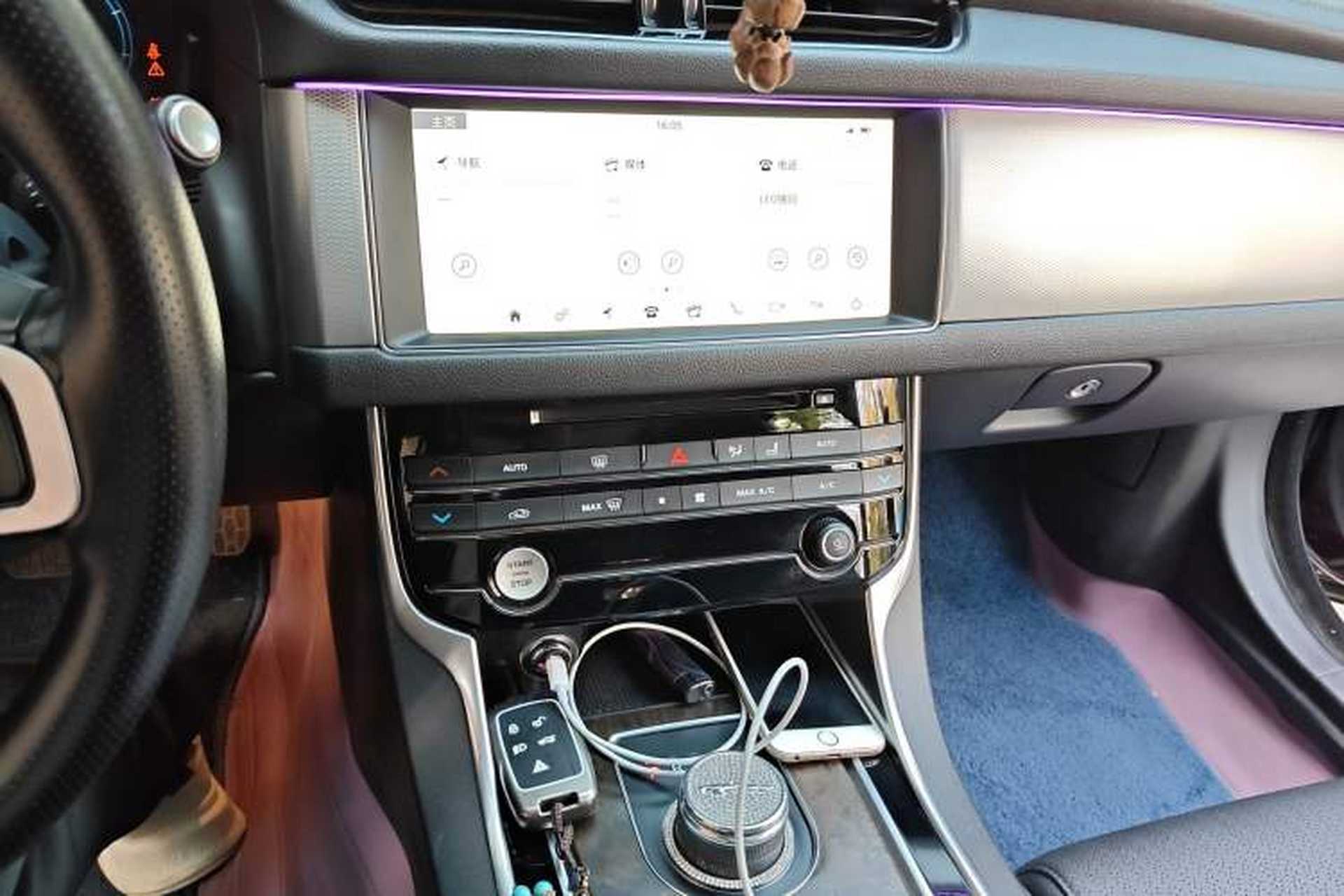 Used Jaguar XFL 2018 XFL 2.0T 200PS Elite Edition Audio And AC Panel