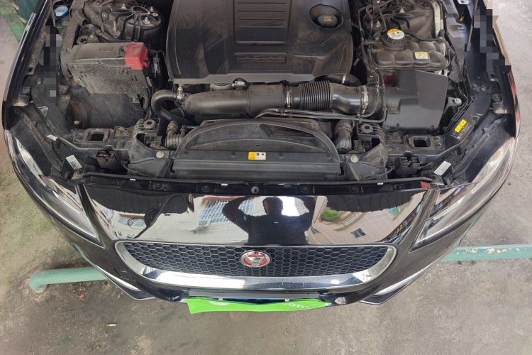 Used Jaguar XFL 2018 XFL 2.0T 200PS Elite Edition Engine Bay