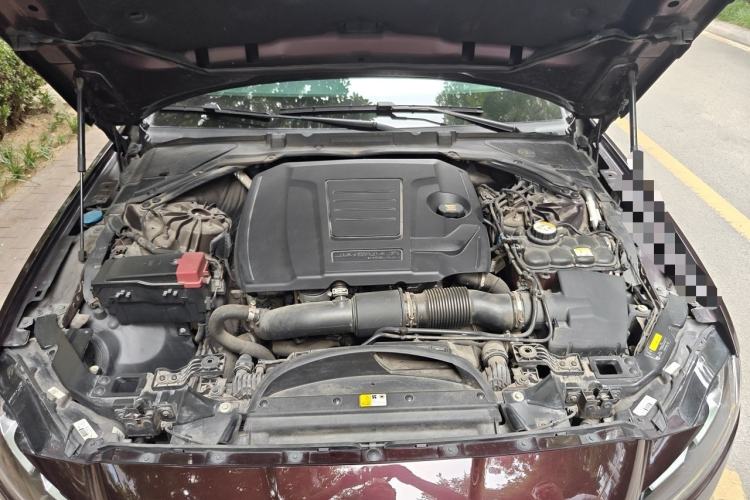 Used Jaguar XFL 2018 XFL 2.0T 200PS Elite Edition Engine Bay
