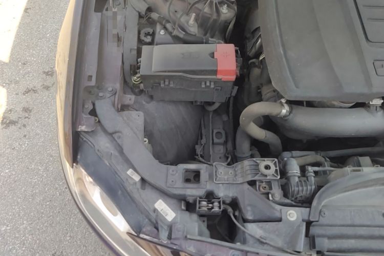 Used Jaguar XFL 2018 XFL 2.0T 200PS Elite Edition Engine Bay Right