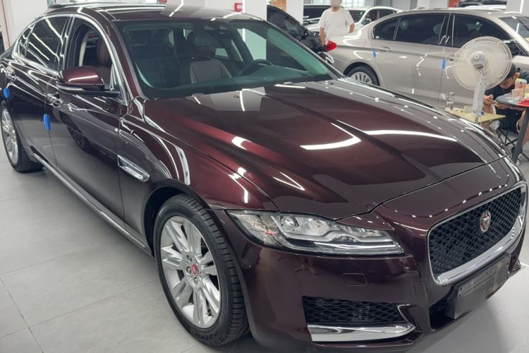 Used Jaguar XFL 2018 XFL 2.0T 250 PS Luxury Edition Exterior 2