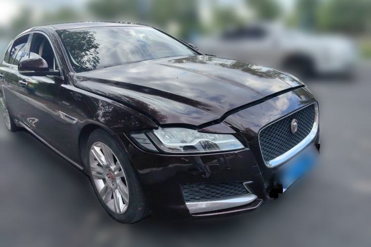 Used Jaguar XFL 2018 XFL 2.0T 250 PS Premium Edition Exterior 2