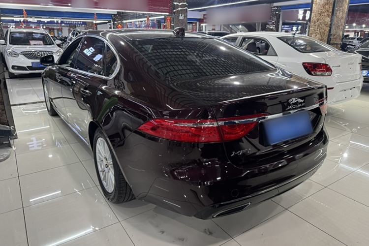 Used Jaguar XFL 2018 XFL 2.0T 200PS Luxury Edition Exterior 3