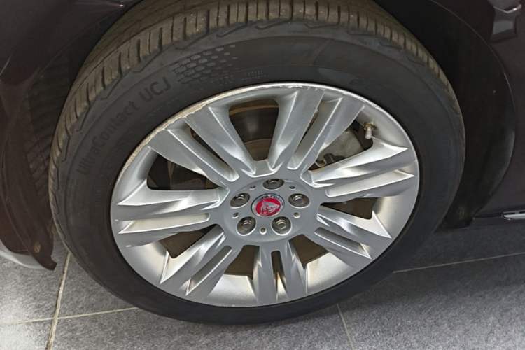 Used Jaguar XFL 2018 XFL 2.0T 250 PS Luxury Edition Exterior 4