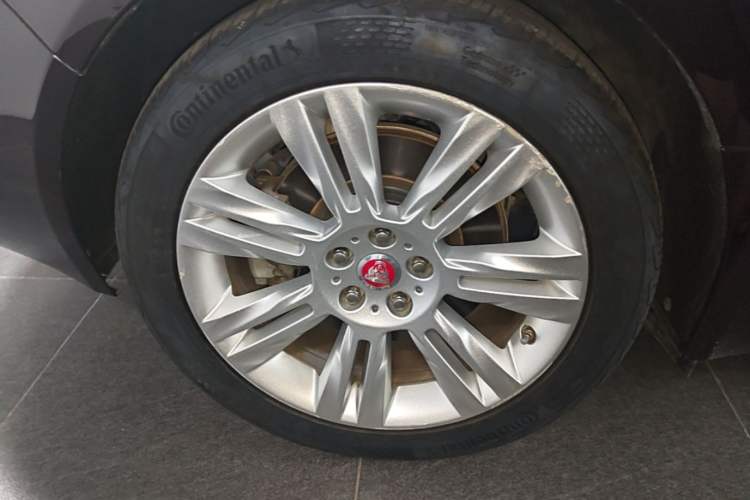 Used Jaguar XFL 2018 XFL 2.0T 250 PS Luxury Edition Exterior 5