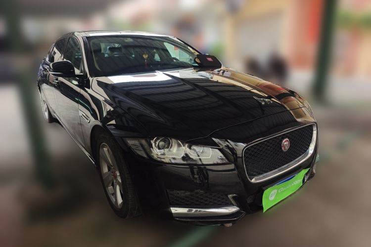 Used Jaguar XFL 2018 XFL 2.0T 200PS Elite Edition Front Right 45 Deg