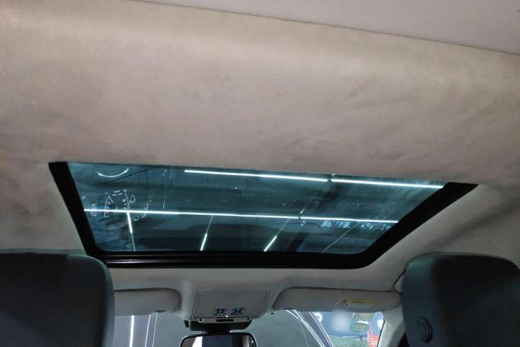 Used Jaguar XFL 2018 XFL 2.0T 250 PS Luxury Edition Headliner