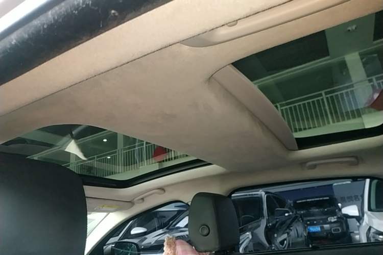 Used Jaguar XFL 2018 XFL 2.0T 200PS Elite Edition Headliner