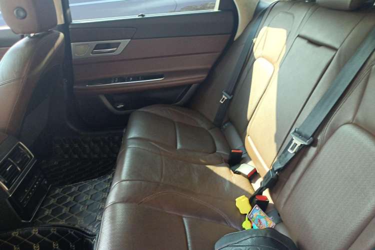Used Jaguar XFL 2018 XFL 2.0T 250 PS Luxury Edition Left Rear Seat