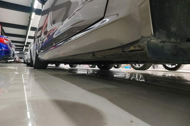 Used Jaguar XFL 2018 XFL 2.0T 250 PS Luxury Edition Left Side Sill