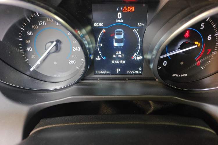 Used Jaguar XFL 2018 XFL 2.0T 200PS Elite Edition Odometer Close Up