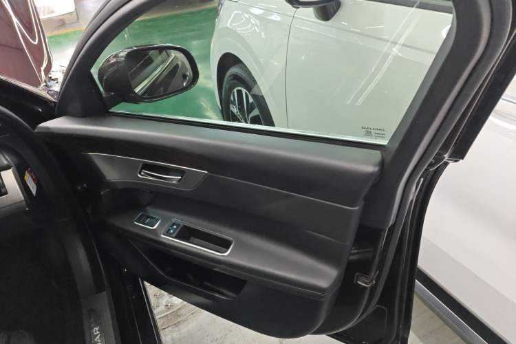 Used Jaguar XFL 2018 XFL 2.0T 250 PS Luxury Edition Right Front Door Interior