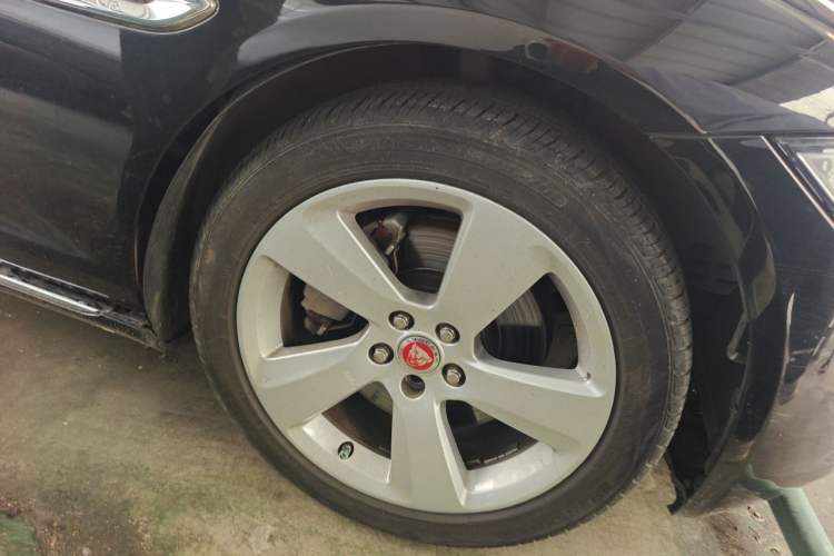 Used Jaguar XFL 2018 XFL 2.0T 200PS Elite Edition Right Front Wheel Hub
