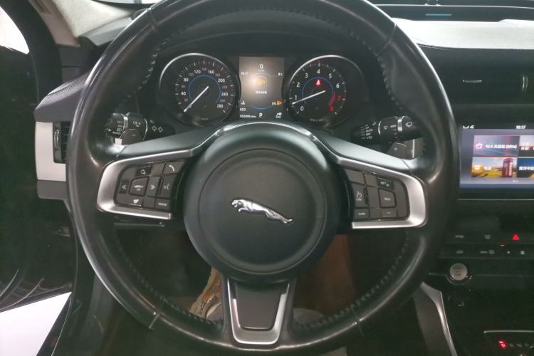 Used Jaguar XFL 2018 XFL 2.0T 200PS Elite Edition Steering Wheel