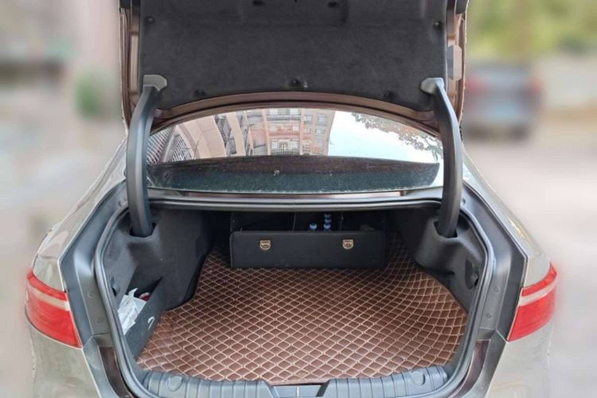 Used Jaguar XFL 2018 XFL 2.0T 200PS Elite Edition Trunk