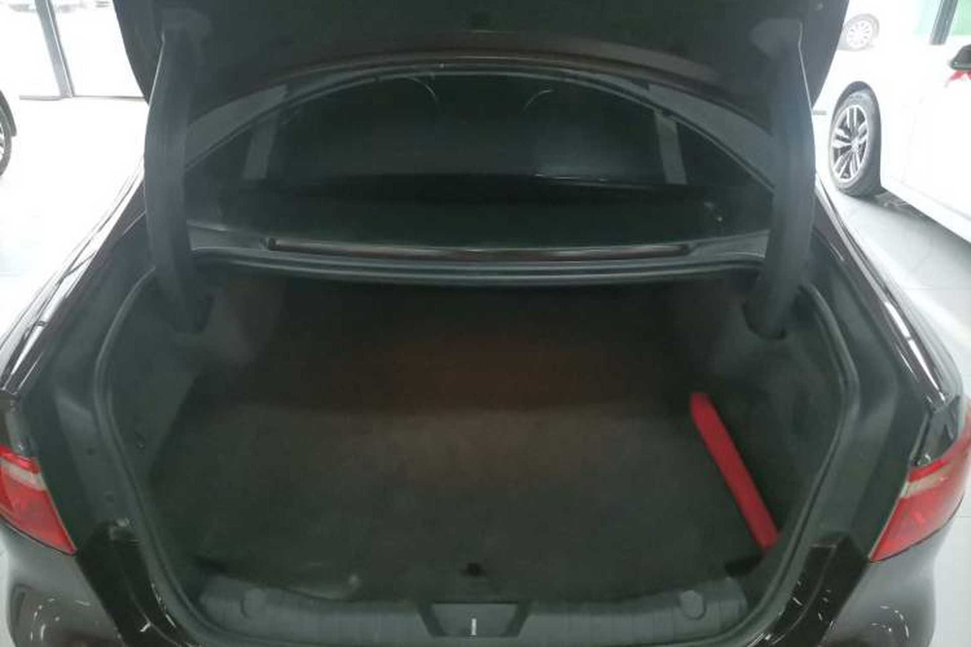 Used Jaguar XFL 2018 XFL 2.0T 200PS Elite Edition Trunk