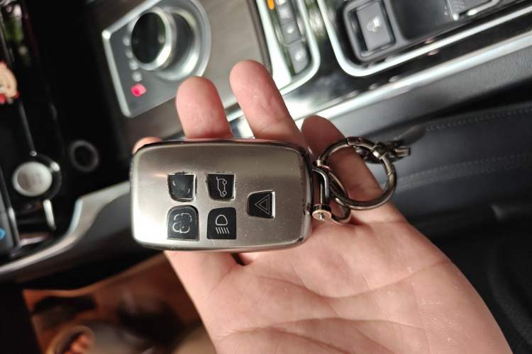 Used Jaguar XFL 2018 XFL 2.0T 200PS Elite Edition Vehicle Key
