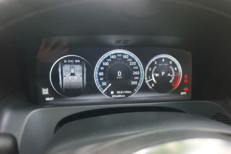 Used Jaguar XFL 2018 XFL 2.0T 250 PS Luxury Edition Instrument Cluster