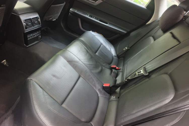 Used Jaguar XFL 2018 XFL 2.0T 250 PS Luxury Edition Left Rear Seat