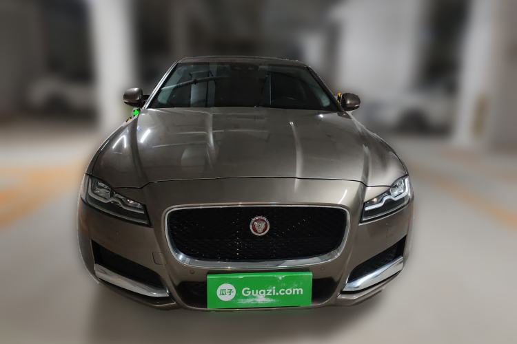 Used Jaguar XFL 2018 XFL 2.0T 250 PS Luxury Edition Front