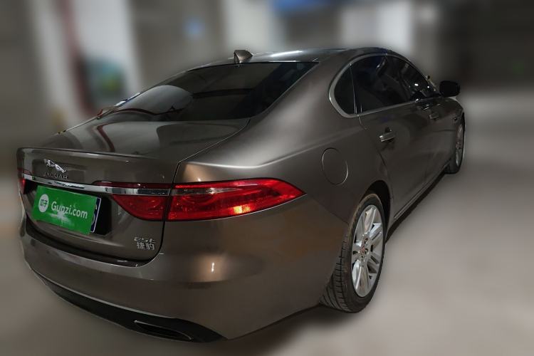 Used Jaguar XFL 2018 XFL 2.0T 250 PS Luxury Edition Rear Right 45 Deg