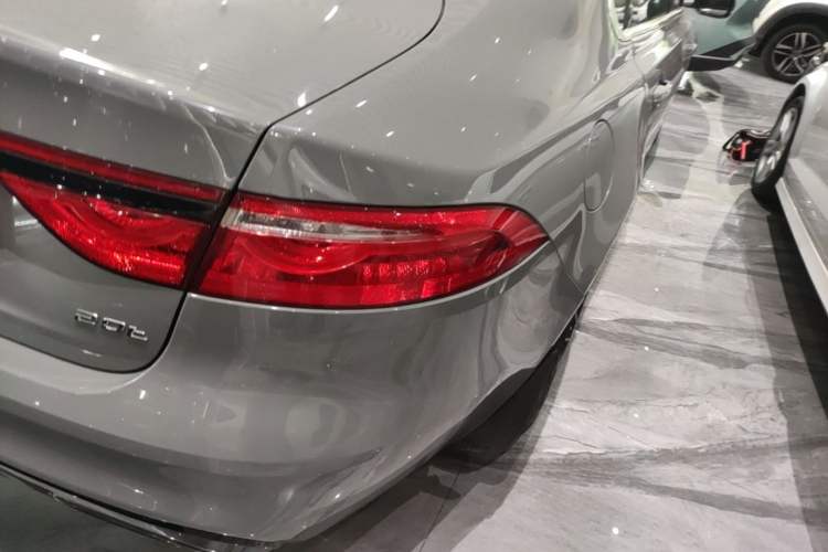 Used Jaguar XFL 2018 XFL 2.0T 200PS Elite Edition Right Rear Taillight