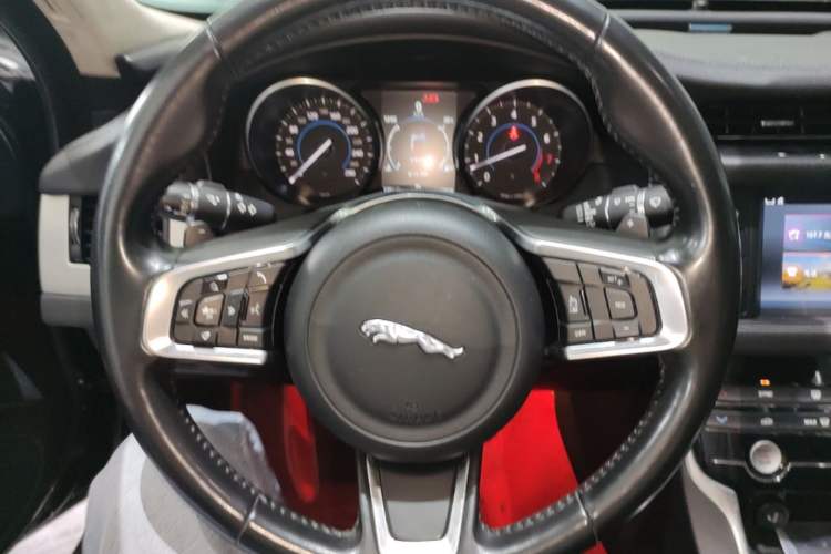 Used Jaguar XFL 2018 XFL 2.0T 200PS Elite Edition Steering Wheel