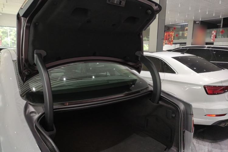Used Jaguar XFL 2018 XFL 2.0T 200PS Elite Edition Trunk