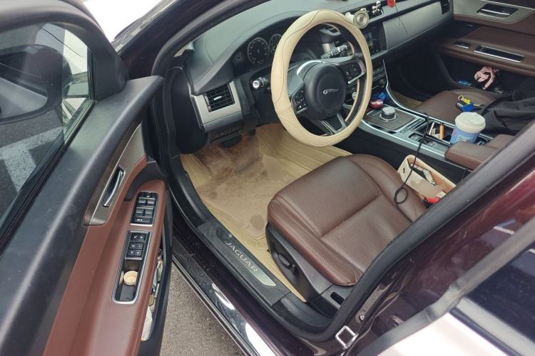 Used Jaguar XFL 2018 XFL 2.0T 250 PS Luxury Edition Driver Seat