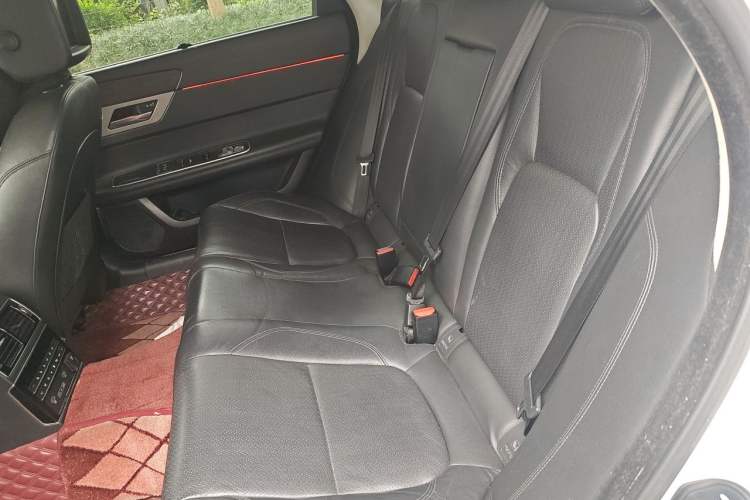 Used Jaguar XFL 2018 XFL 2.0T 250 PS Premium Edition Left Rear Seat
