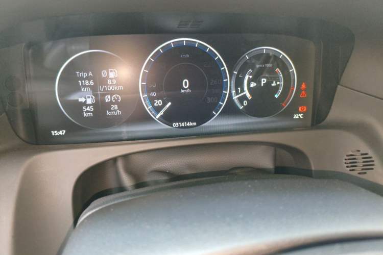 Used Jaguar XFL 2018 XFL 2.0T 250 PS Luxury Edition Odometer Close Up