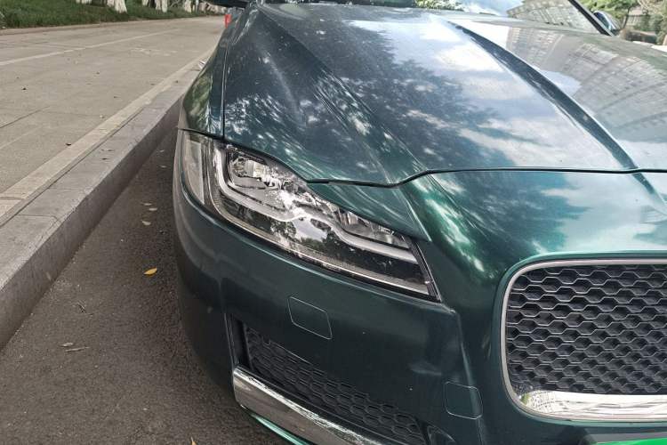 Used Jaguar XFL 2018 XFL 2.0T 250 PS Premium Edition Right Front Headlight