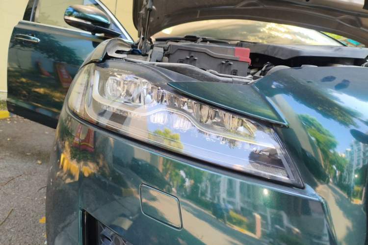 Used Jaguar XFL 2018 XFL 2.0T 250 PS Luxury Edition Right Front Headlight