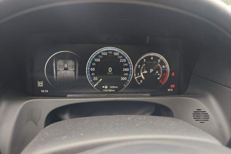 Used Jaguar XFL 2018 XFL 2.0T 250 PS Luxury Edition Instrument Cluster