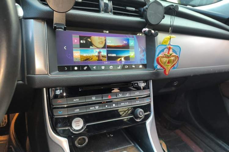 Used Jaguar XFL 2018 XFL 2.0T 250 PS Luxury Edition Audio And AC Panel