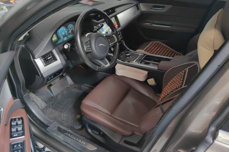 Used Jaguar XFL 2018 XFL 2.0T 250 PS Luxury Edition Driver Seat