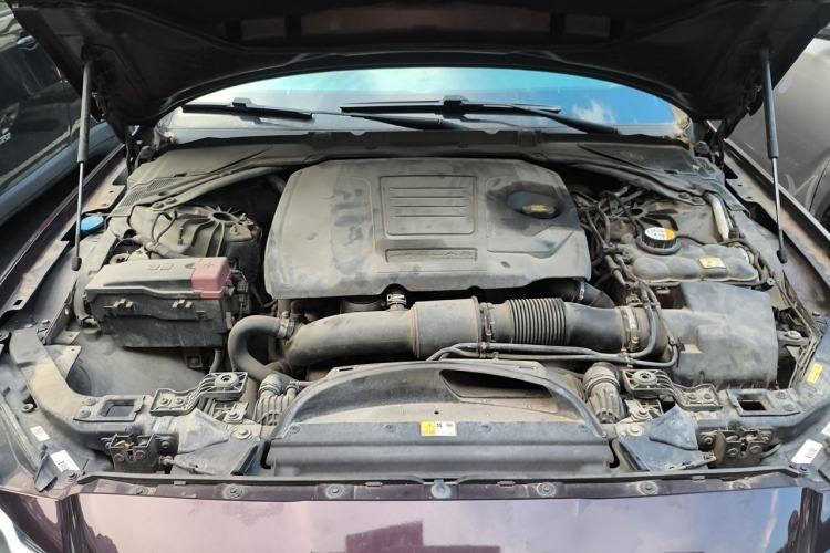Used Jaguar XFL 2018 XFL 2.0T 250 PS Luxury Edition Engine Bay
