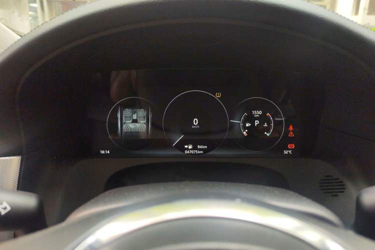 Used Jaguar XFL 2018 XFL 2.0T 250 PS Luxury Edition Instrument Cluster