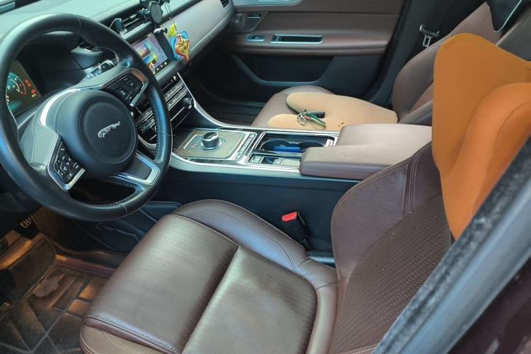 Used Jaguar XFL 2018 XFL 2.0T 250 PS Luxury Edition Left Front Seat