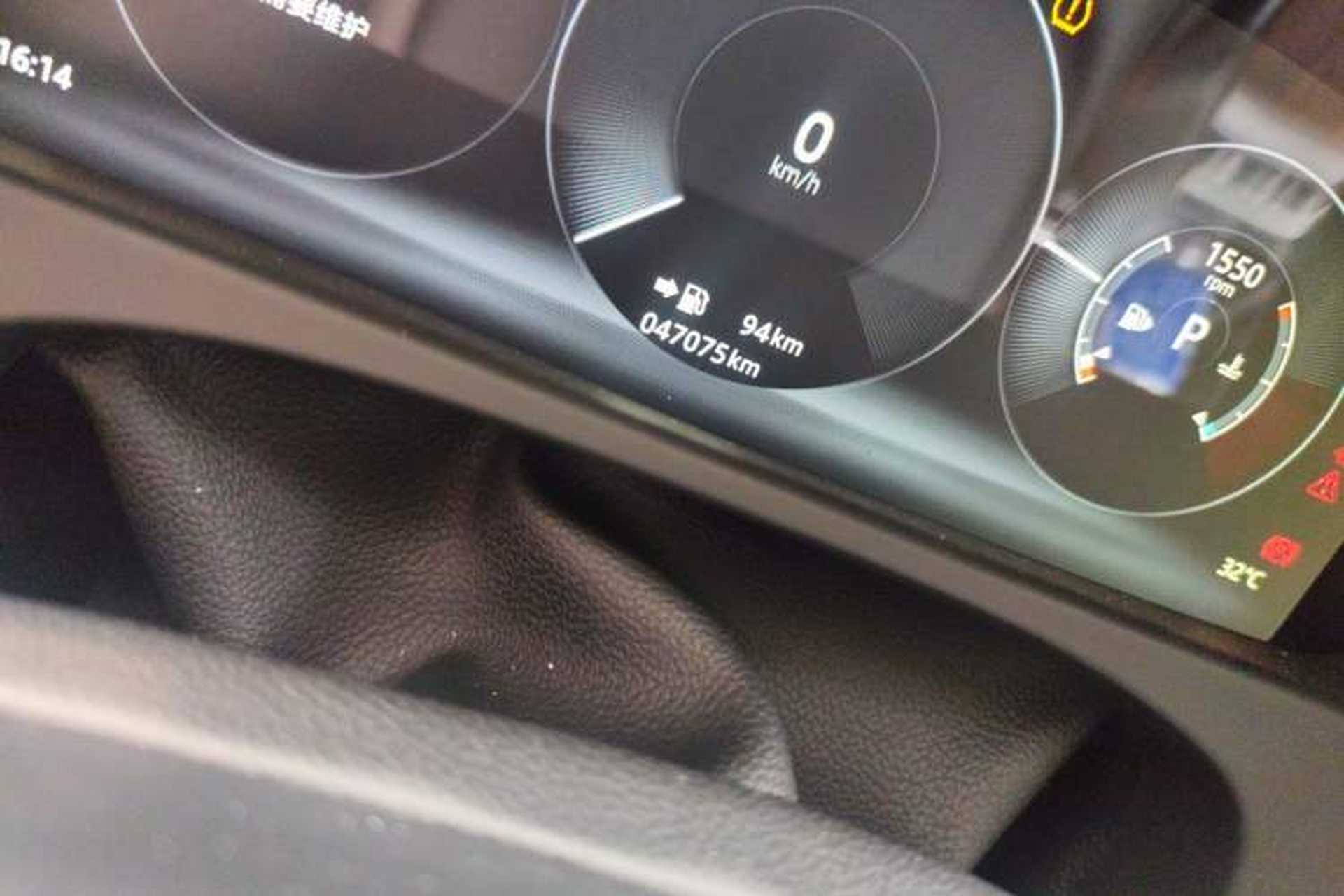 Used Jaguar XFL 2018 XFL 2.0T 250 PS Luxury Edition Odometer Close Up