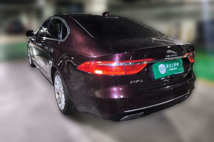 Used Jaguar XFL 2018 XFL 2.0T 250 PS Luxury Edition Rear Left 45 Deg