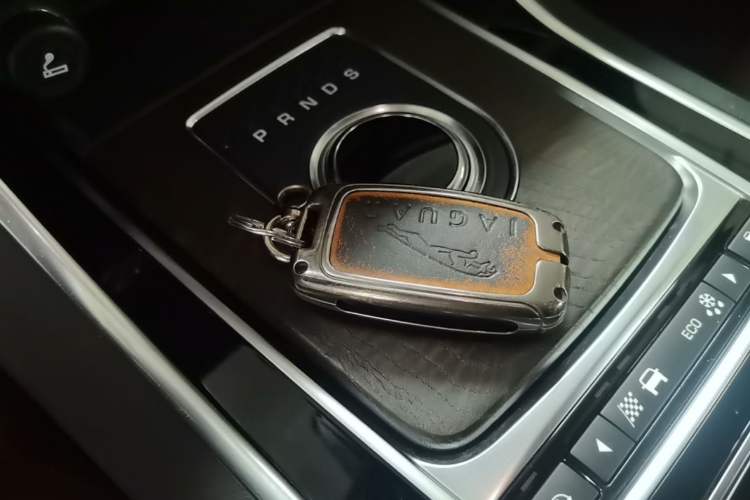 Used Jaguar XFL 2018 XFL 2.0T 250 PS Luxury Edition Vehicle Key
