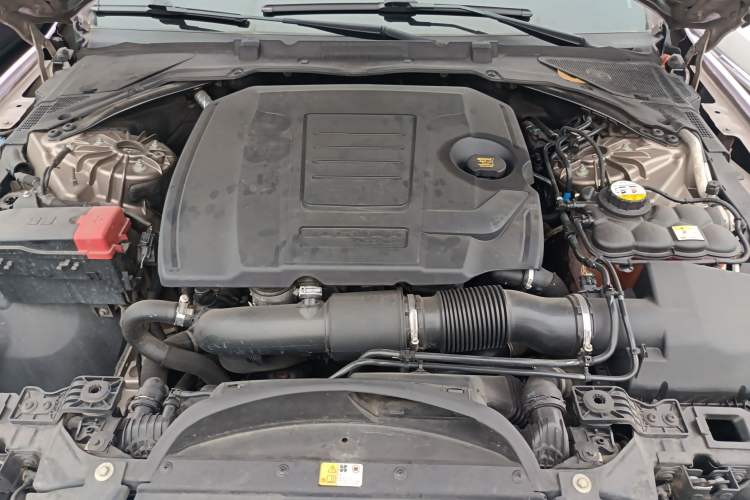 Used Jaguar XFL 2018 XFL 2.0T 200PS Luxury Edition Engine Bay