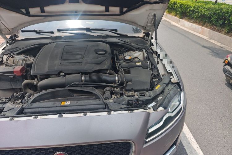 Used Jaguar XFL 2018 XFL 2.0T 250 PS Premium Edition Engine Bay Left