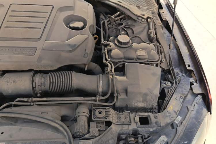 Used Jaguar XFL 2018 XFL 2.0T 200PS Elite Edition Engine Bay Left