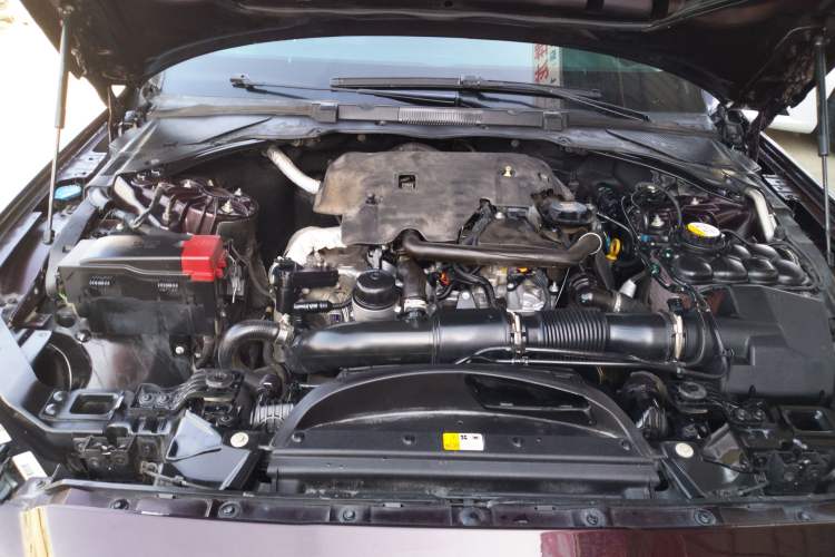 Used Jaguar XFL 2018 XFL 2.0T 250 PS Luxury Edition Engine Bay